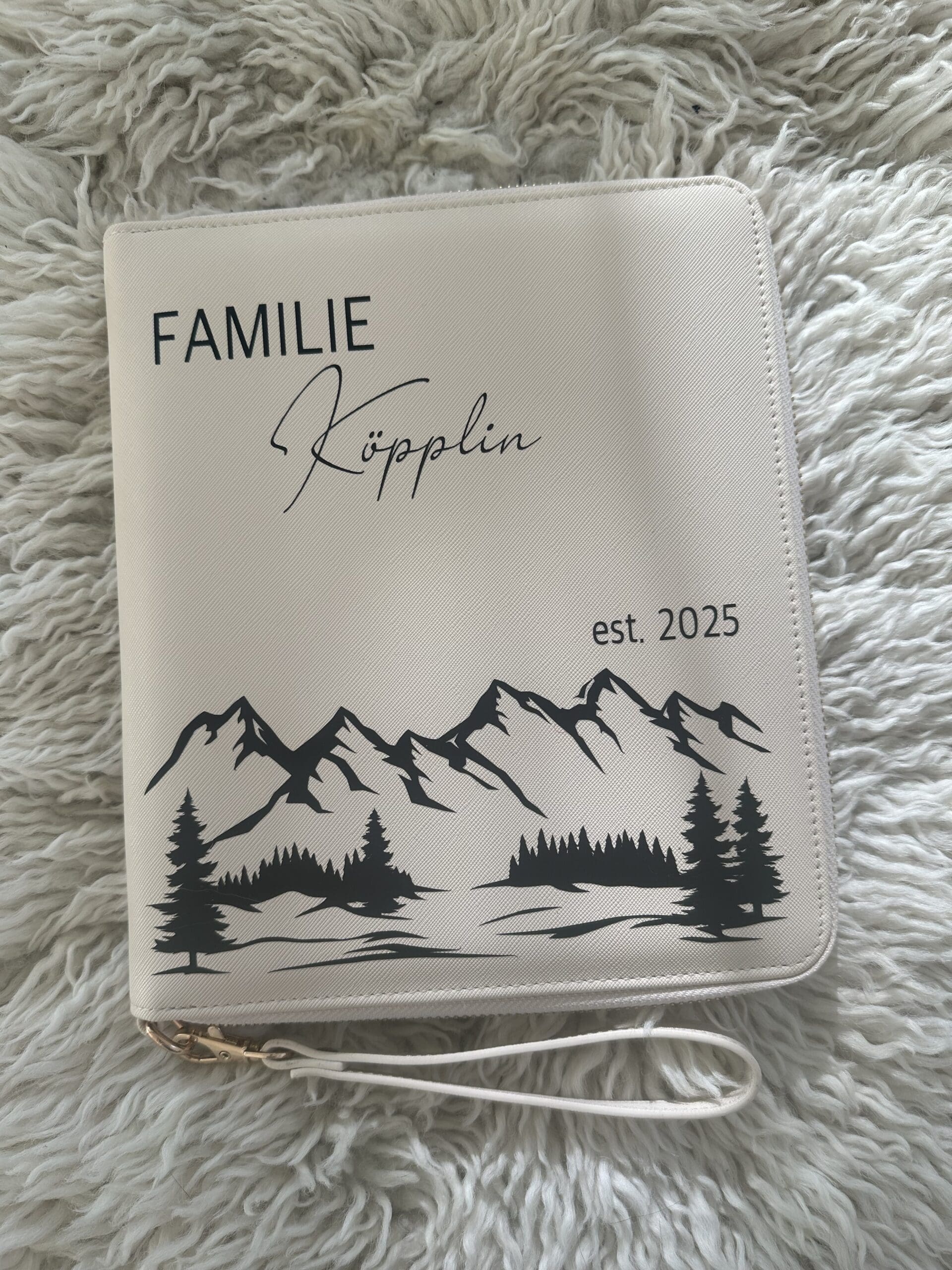 Familien Reiseorganizer Beige – personalisiert Familien Reiseorganizer Beige – personalisiert