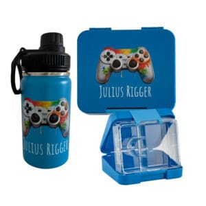 Znünibox Trinkflasche Set personalisiert Blau mit Gamecontroller – Lunchbox und Trinkflasche mit Name Julius Rigger für Kindergarten und Schule