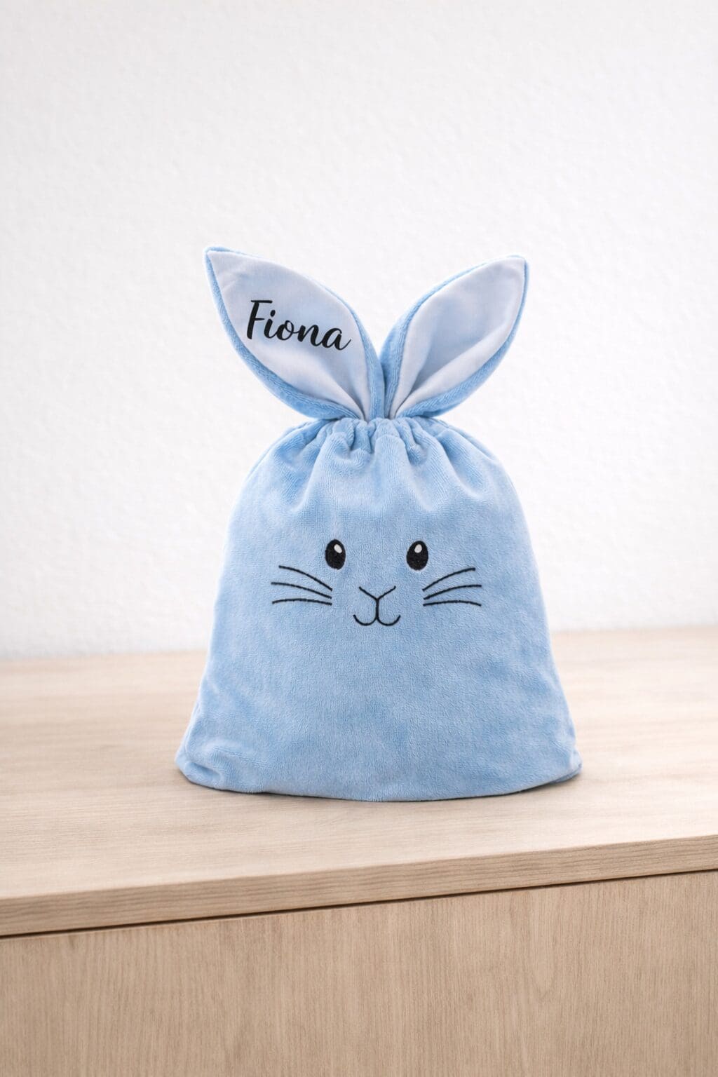 personalisierter-osterkorb-samt-blau-mit-name-fiona.jpg personalisierter-osterkorb-samt-blau-mit-name-fiona.jpg