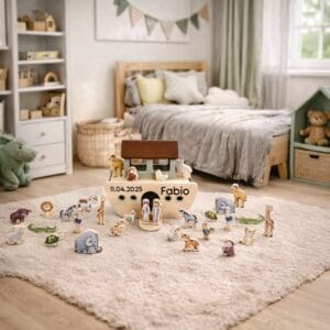 Arche Noah personalisiert mit Name Fabio im Kinderzimmer mit Tierfiguren