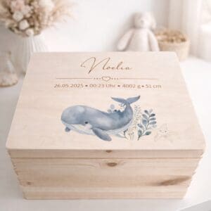 Erinnerungsbox personalisiert Wal aus Holz mit Name und Geburtsdaten, liebevolle Holzkiste für Babyerinnerungen