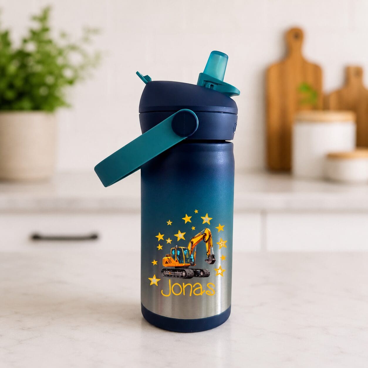 camelbak-thrive-flip-kinder-thermoflasche-blue-haze-350ml-personalisiert-bagger-jonas-vorne.webp camelbak-thrive-flip-kinder-thermoflasche-blue-haze-350ml-personalisiert-bagger-jonas-vorne.webp